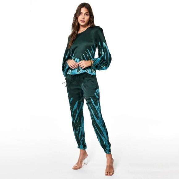 NWT YFB emerald green abstract print silky jogger trackpants, M - Picture 8 of 15